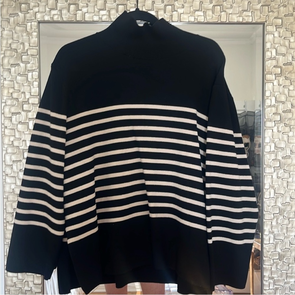 H&M Striped Turtleneck Sweater - L